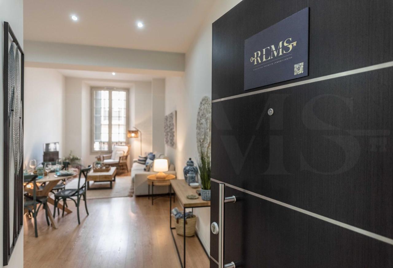 Dreamy Mediterranean Apartment With Parking - Center By Rems مالقة المظهر الخارجي الصورة